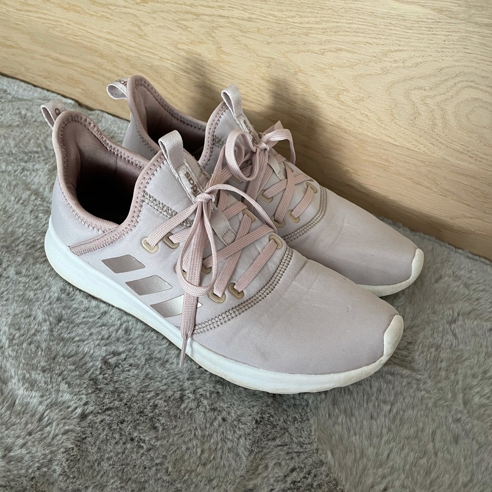 Adidas sneakers light pink women’s 9